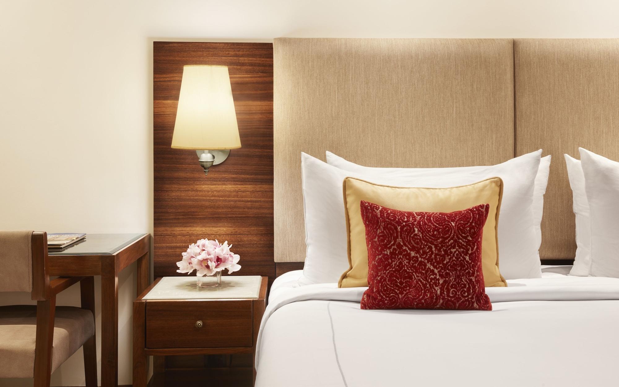 فندق بريزيدنت - آي إتش سي إل سيليكشنز مومباي المظهر الخارجي الصورة A room at the Taj Bengal