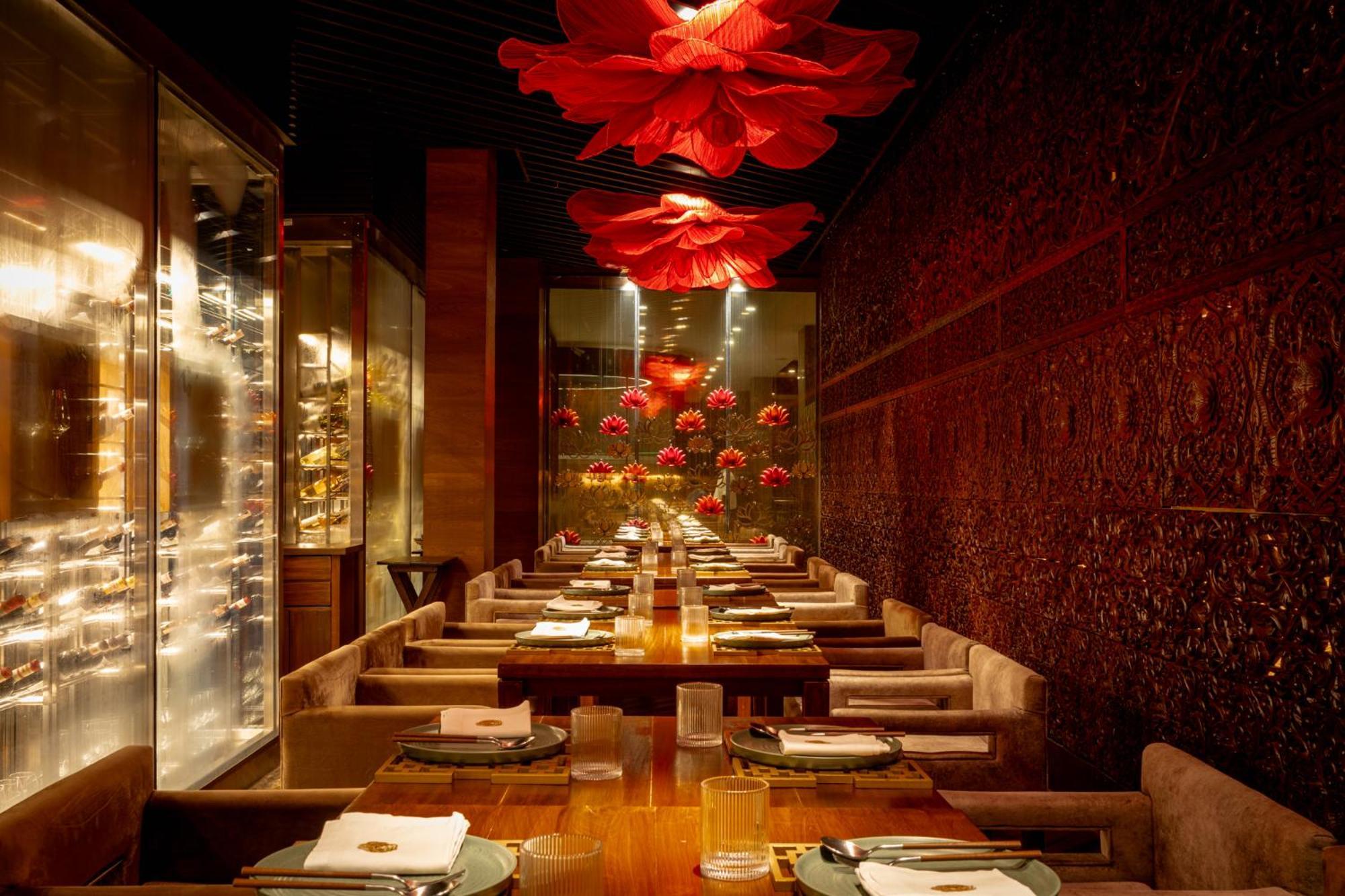 فندق بريزيدنت - آي إتش سي إل سيليكشنز مومباي المظهر الخارجي الصورة Interior of the restaurant