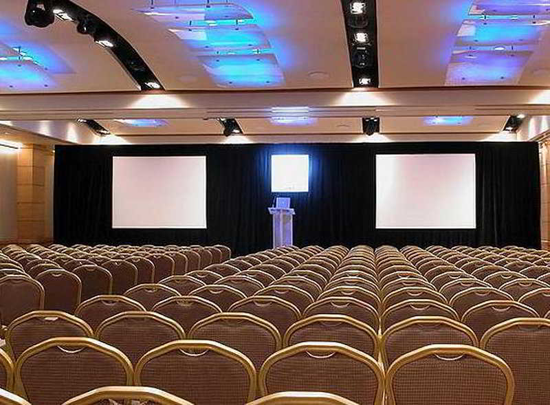 فندق بريزيدنت - آي إتش سي إل سيليكشنز مومباي المظهر الخارجي الصورة A conference room