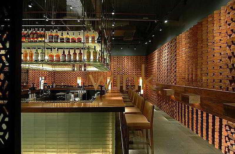 فندق بريزيدنت - آي إتش سي إل سيليكشنز مومباي المظهر الخارجي الصورة The bar at the Mandarin Oriental, Bangkok